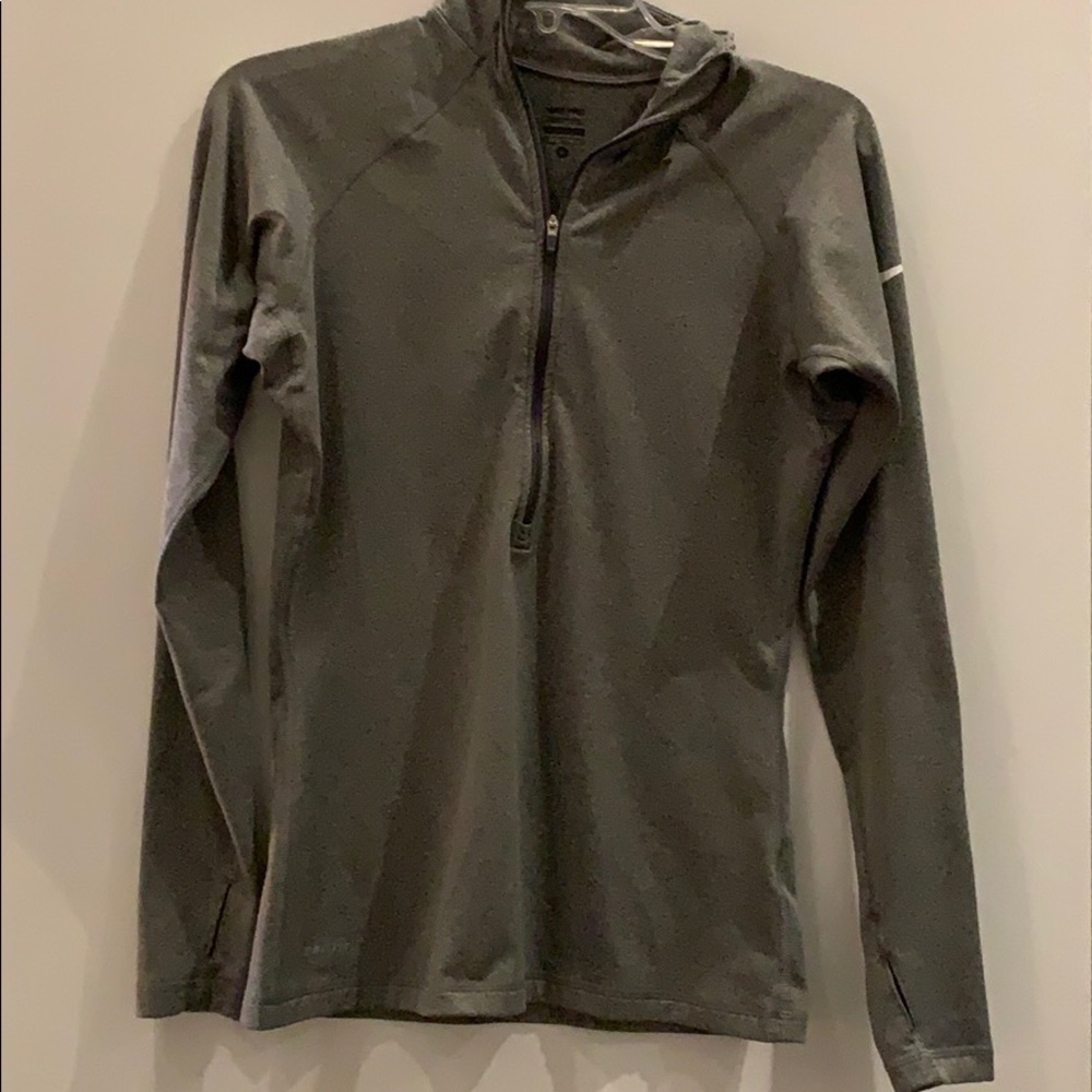 Nike Pro Half Zip Size Medium